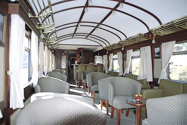 クスコ～プ－ノ～太陽の島～ラパス　2泊3日（英語ガイド）