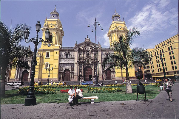 デルタ航空で行く　リマ　フリータイム8日間